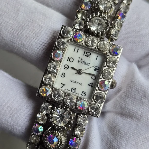 Vivani Women's Rhinestone Bling Watch Quartz Untested As-Is Need Battery - Picture 5 of 5